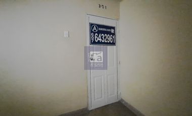 COD. 5921 - SE ARRIENDA APARTAMENTO - BARRIO: CENTRO