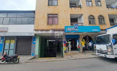 COD. 5921 - SE ARRIENDA APARTAMENTO - BARRIO: CENTRO