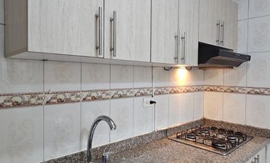 apartamento en arriendo en la hacienda. Cod A9191002