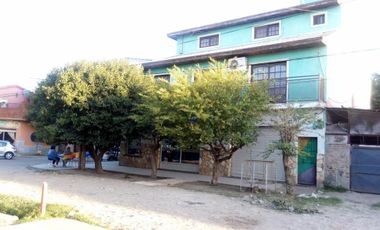 Importante vivienda de dos plantas con local, zona céntrica de Ingeniero Allan, Florencio Varela