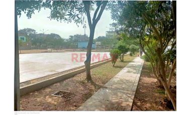 Venta De Terreno En Los Portales De Javier Prado - Ate
