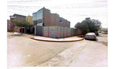 Venta De Terreno En Los Portales De Javier Prado - Ate