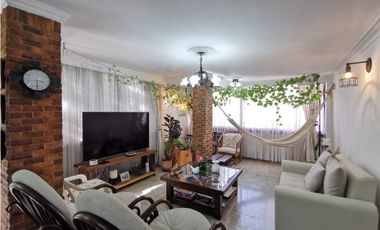 Venta apartamento Laureles cerca segundo parque cerca de todo