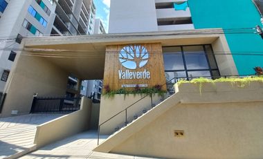 apartamento en arriendo en c.r valle verde del campestre piso 14. Cod A13747