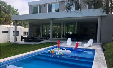 COSTA ESMERALDA - RESIDENCIAL I 129 - ALQUILER