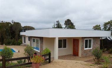 Casa en Venta en Parcela en condominio con Casa recién construída