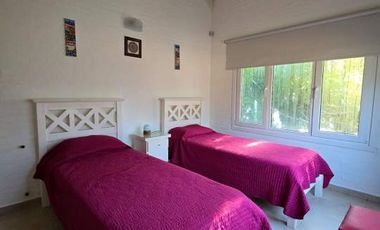 Carilo| Casa Quirino sobre 2da línea.- A1.-