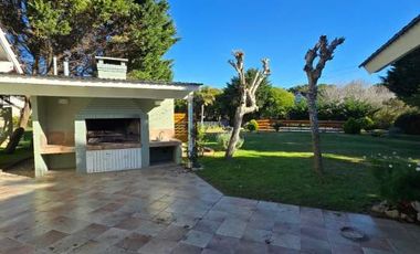 Carilo| Casa Quirino sobre 2da línea.- A1.-