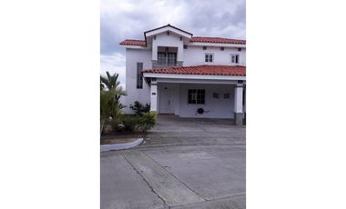 VENTA CASA JUAN DIAZ
