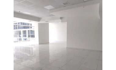 Se Alquila Oficina 104 Mts Obarrio USD$954,00+Itbms