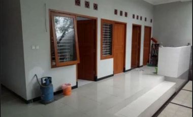 RUMAH MEWAH JEMURSARI STRATEGIS SIAP HUNI