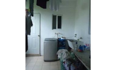 SE ALQUILA Y/O VENDE CASA 3 REC VACIA EN LAS ACACIAS