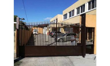 SE ALQUILA Y/O VENDE CASA 3 REC VACIA EN LAS ACACIAS