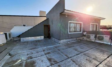 Casa en venta en Lanus Oeste