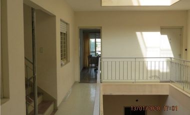 DEPARTAMENTO 1° PISO AL FRENTE