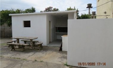 DEPARTAMENTO 1° PISO AL FRENTE