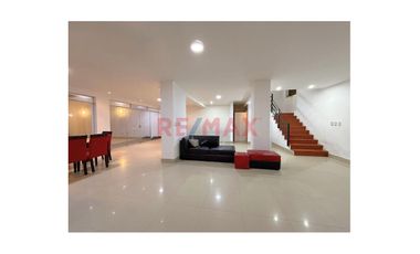 Venta Casa Con Piscina En Las Lomas De Huanchaco