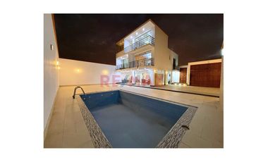 Venta Casa Con Piscina En Las Lomas De Huanchaco