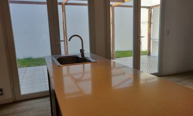 Chalet · 3 ambientes · garage · patio