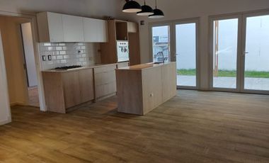 Chalet · 3 ambientes · garage · patio