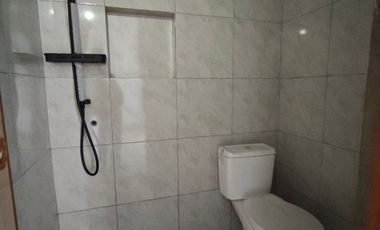 Rumah Seken 15 menit ke Eka Hospital Harapan Indah Hadap Utara J-37461