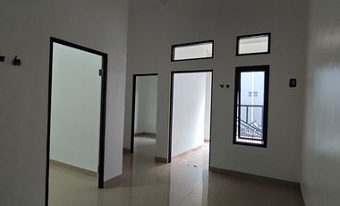 Rumah Seken 15 menit ke Eka Hospital Harapan Indah Hadap Utara J-37461