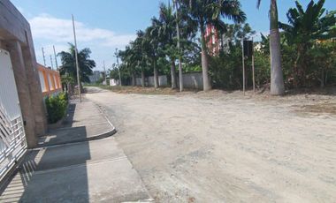 Vendo lindo terreno de 1800m2 en Tonsupa, Av. del Pacífico, acepto ofertas