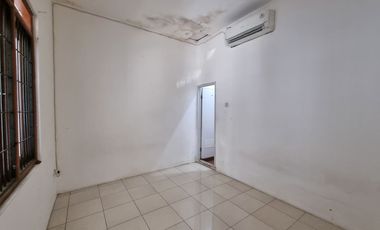 Rumah SHM Strategis 6 Menit ke Gerbang Tol Limo Dibantu KPR J-45457