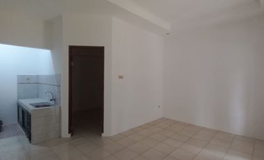Rumah SHM Strategis 6 Menit ke Gerbang Tol Limo Dibantu KPR J-45457