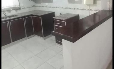 PERMUTA - TRIPLEX DE 4 AMBIENTES EN VENTA - PASO DEL REY