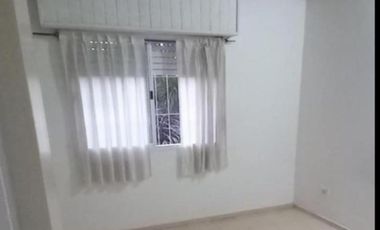 PERMUTA - TRIPLEX DE 4 AMBIENTES EN VENTA - PASO DEL REY