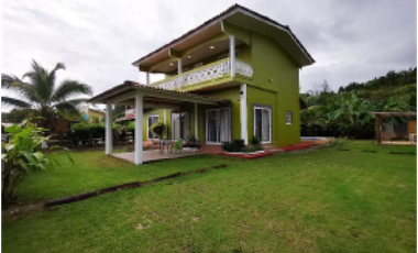 SE VENDE  Casa en Maria Chiquita Colón