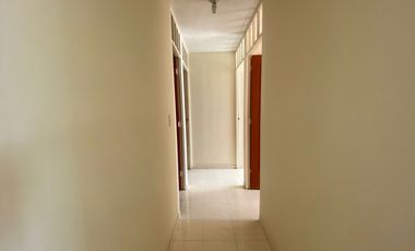 apartamento en venta en primero de mayo. Cod V8070821