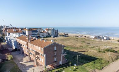 Venta-  Duplex de 4 ambientes con vista al mar en Pinamar