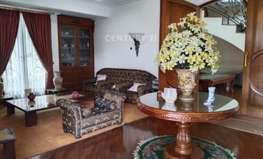 Dijual Rumah Elegant Halaman Luas Akses Mudah Di Pondok Pinang