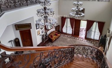 Dijual Rumah Elegant Halaman Luas Akses Mudah Di Pondok Pinang