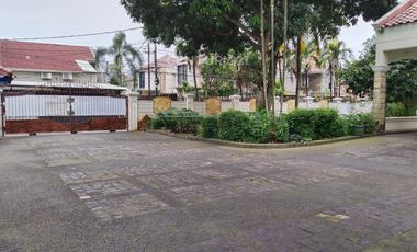 Dijual Rumah Elegant Halaman Luas Akses Mudah Di Pondok Pinang