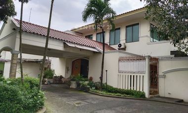 Dijual Rumah Elegant Halaman Luas Akses Mudah Di Pondok Pinang