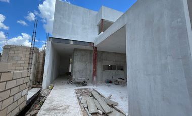 Casa de 3 recámaras en preventa en Temozón Norte