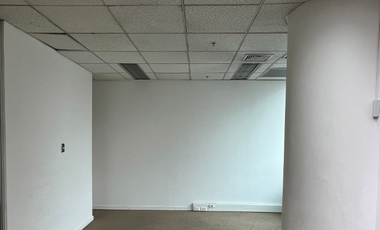 Oficina en Arriendo en Torre Paris/ Metro Los Leones