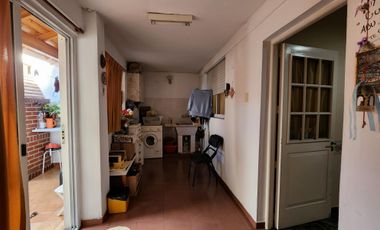 Casa 3 Ambientes, Excelente Condiciones, Amplia Terraza