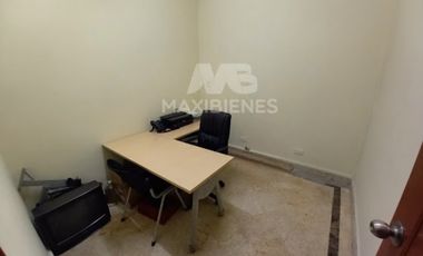 casa en venta en laureles. Cod V55855