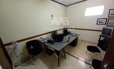 casa en venta en laureles. Cod V55855