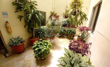 casa en venta en laureles. Cod V55855