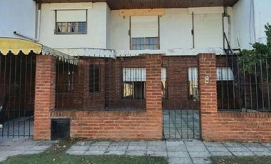 Casa en venta - 5 Dormitorios 2 Baños 3 Cocheras - 259Mts2 - Mar del Plata