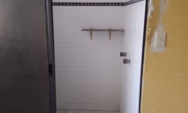 Avenida Central, Metróbus estación  Industrial casa 2 niveles