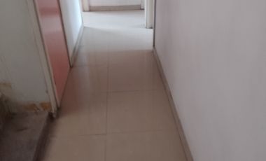 Avenida Central, Metróbus estación  Industrial casa 2 niveles