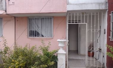 Avenida Central, Metróbus estación  Industrial casa 2 niveles