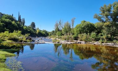 BELLA CASA CON FONDO AL RÍO BALNEARIO EN TALAHUASI, EXCLUSIVO Y CON MUCHO POTENCIAL, Fabulosa