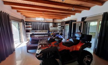 BELLA CASA CON FONDO AL RÍO BALNEARIO EN TALAHUASI, EXCLUSIVO Y CON MUCHO POTENCIAL, Fabulosa